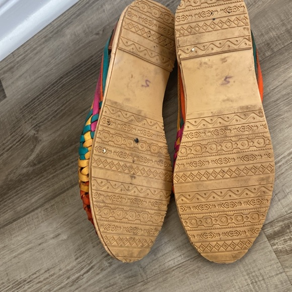 Sandals - Picture 2 of 5